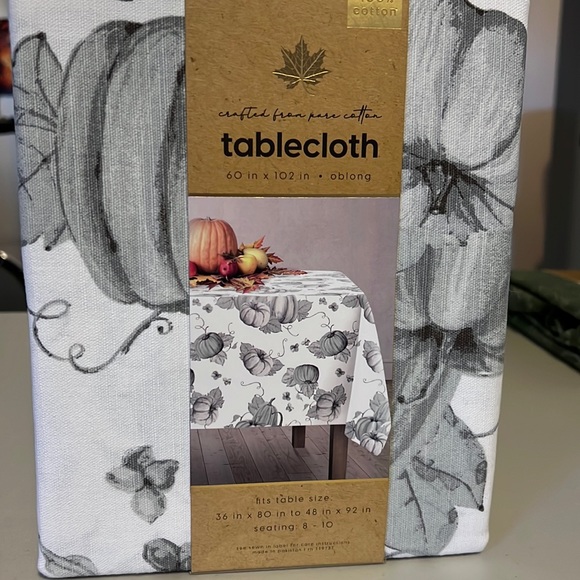 White Pumpkin Tablecloth - NWT - Picture 2 of 4